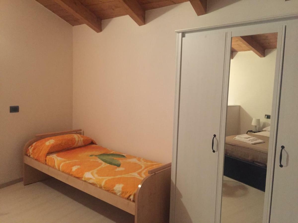 Casa Stefania Mandello del Lario Exterior foto